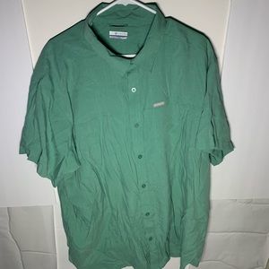 Men’s Columbia Button Down shirt